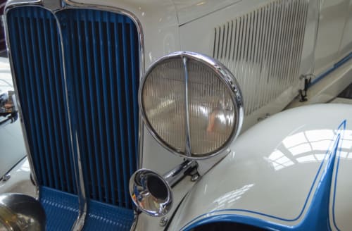 White 1932 Auburn V12 Cabriolet